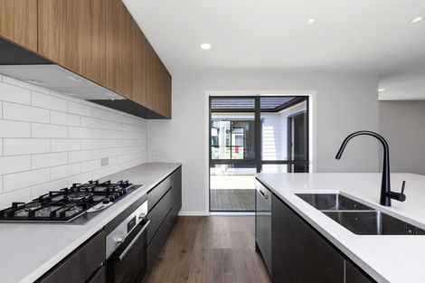 Photo of property in 24 Tarras Road, Kumeu, 0810