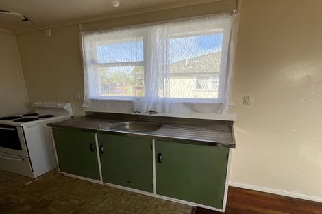 Photo of property in 11 Hinemoa Street, Levin, 5510