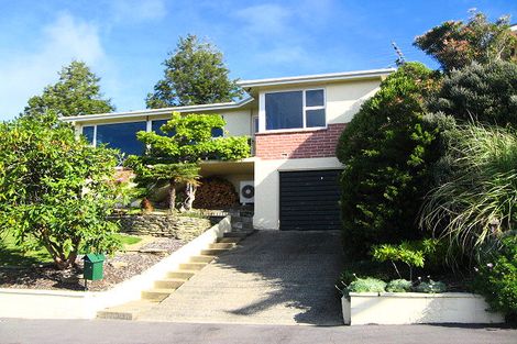 Photo of property in 77 Centennial Avenue, Helensburgh, Dunedin, 9010