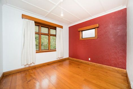 Photo of property in 4 Rainforth Street, Roslyn, Palmerston North, 4414