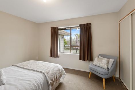 Photo of property in 21 Forest Park Place, Parklands, Christchurch, 8083