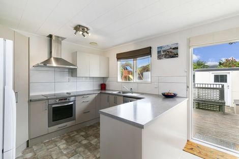 Photo of property in 16 Otira Grove, Kelson, Lower Hutt, 5010