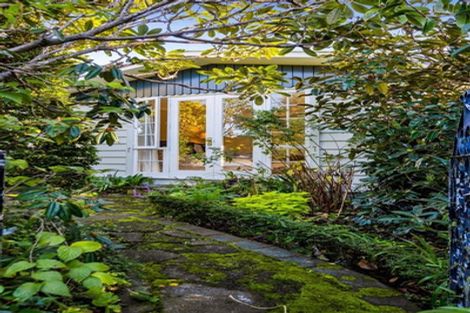 Photo of property in 27 Durham Avenue, Welbourn, New Plymouth, 4312