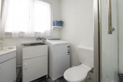 Photo of property in 11 Wellesbourne Street, Palmerston North, 4410