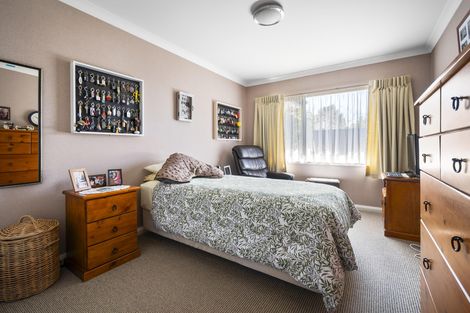 Photo of property in 27a Knowles Street, Terrace End, Palmerston North, 4410