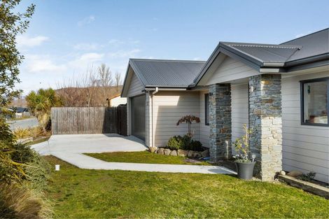 Photo of property in 13 Missy Crescent, Mount Pisa, Cromwell, 9383