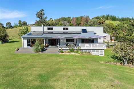 Photo of property in 46 Herbert Drive, Whangamata, 3620