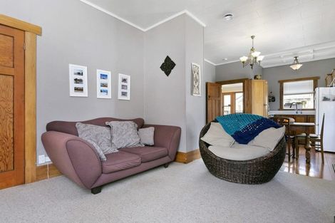 Photo of property in 21 Williams Street, Cambridge, 3434