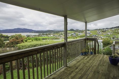 Photo of property in 37 Cable Bay Block Road, Cable Bay, 0420