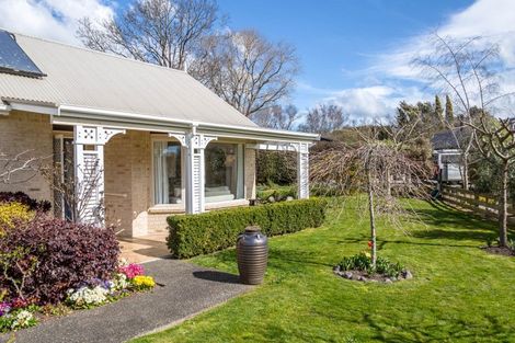 Photo of property in 4 Orchard Road, Greytown, 5712