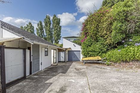 Photo of property in 81 College Road, Northcote, Auckland, 0627