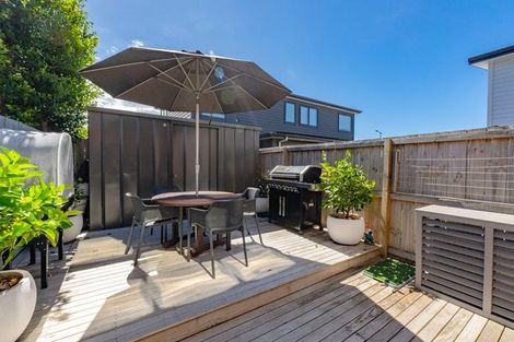 Photo of property in 58 Turret Lane, Hobsonville, Auckland, 0616