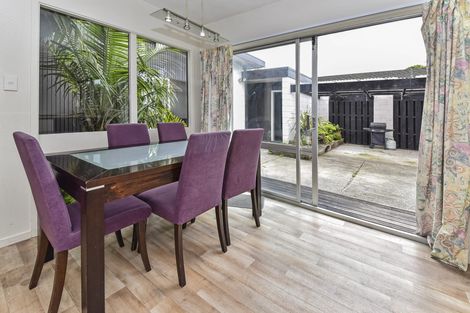 Photo of property in 4 Hanover Place, Pahurehure, Papakura, 2113
