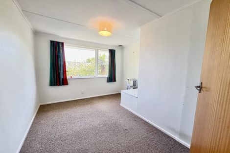 Photo of property in 18 Deller Grove, Silverstream, Upper Hutt, 5019