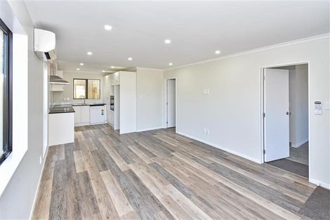 Photo of property in 27 Mcinnes Road, Weymouth, Auckland, 2103