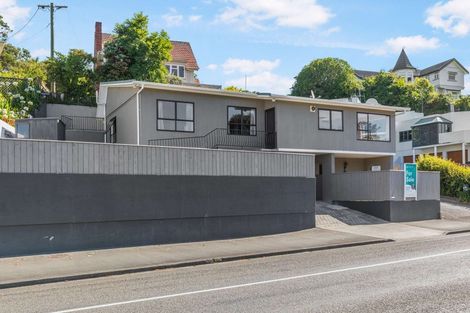 Photo of property in 87 Great North Road, Saint Johns Hill, Whanganui, 4501