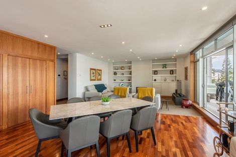 Photo of property in Mitika Apartments, 3/254 Oriental Parade, Oriental Bay, Wellington, 6011