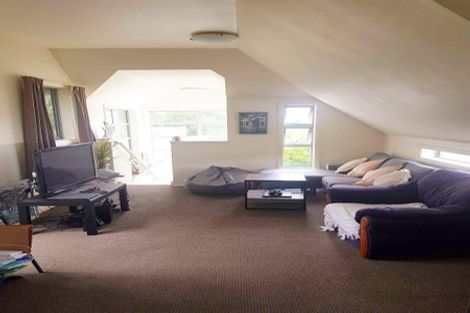 Photo of property in 11a Kopiko Way, Brooklyn, Wellington, 6021