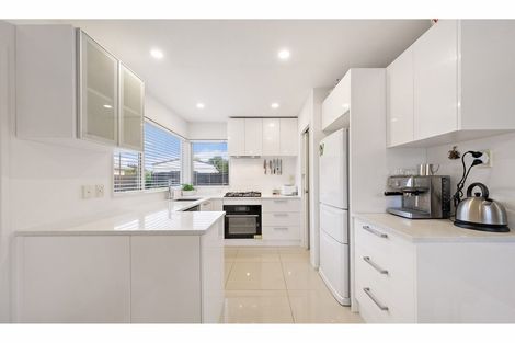 Photo of property in 10 Yeovil Place, St Albans, Christchurch, 8052