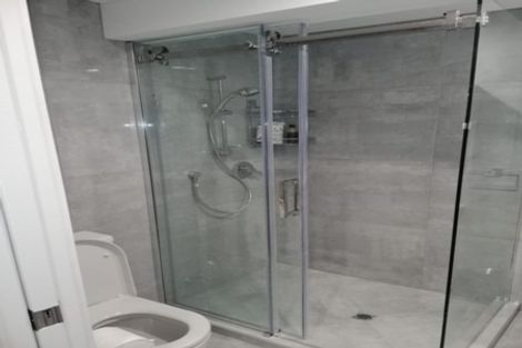 Photo of property in 38 Staincross Street, Green Bay, Auckland, 0604