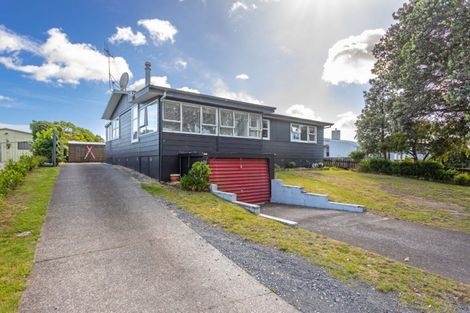 Photo of property in 114 Chartwell Avenue, Whangamata, 3620