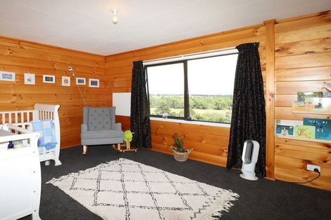 Photo of property in 811 Te Whiti Road, Te Whiti, Masterton, 5884