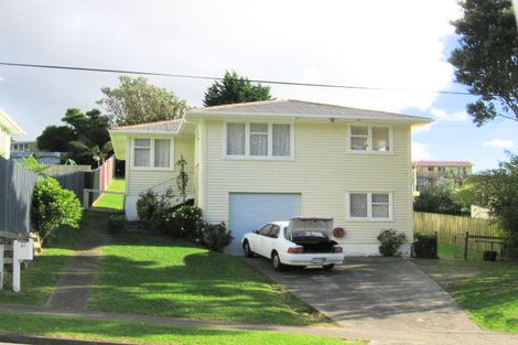 Photo of property in 31 Cardiff Crescent, Cannons Creek, Porirua, 5024