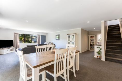 Photo of property in 10 Te Puia Drive, Aotea, Porirua, 5024