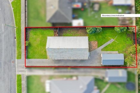 Photo of property in 102 Carisbrooke Street, Aranui, Christchurch, 8061