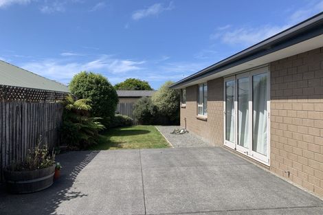 Photo of property in 2/53 Donnington Street, Parklands, Christchurch, 8083