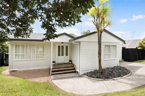 Photo of property in 3 Ian Sage Avenue, Torbay, Auckland, 0630