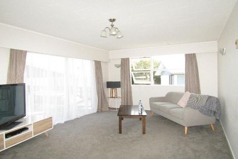 Photo of property in 16 Kotare Street, Hilltop, Taupo, 3330