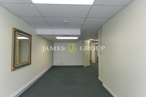 Photo of property in 8a Madeira Lane, Grafton, Auckland, 1023