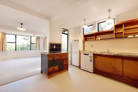 Photo of property in 422 Adelaide Road, Berhampore, Wellington, 6023