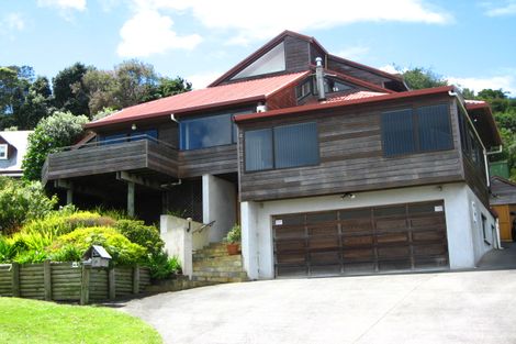 Photo of property in 6 Zita Avenue, Matakatia, Whangaparaoa, 0930