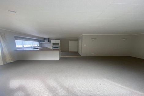 Photo of property in 21 Hakea Place, Totara Heights, Auckland, 2105