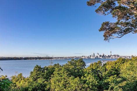 Photo of property in 2/79 Sylvan Avenue, Northcote, Auckland, 0627