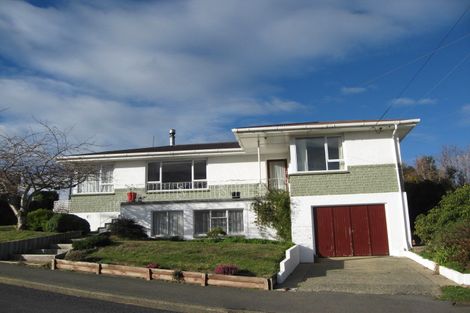 Photo of property in 19 Calypso Place, Rothesay Bay, Auckland, 0630