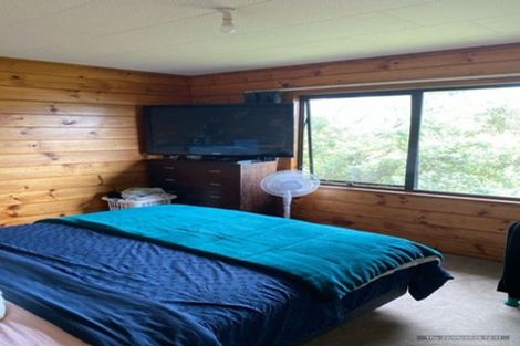 Photo of property in 19a Omapere Street, Whitby, Porirua, 5024