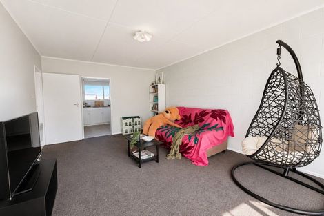 Photo of property in 46 Awamutu Grove, Waiwhetu, Lower Hutt, 5010