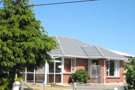 Photo of property in 12 Vancouver Crescent, Wainoni, Christchurch, 8061