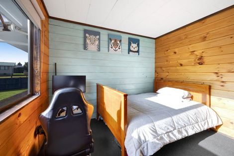 Photo of property in 23 Pohutukawa Drive, Opunake, 4616