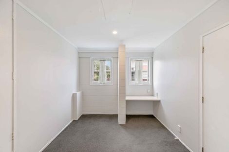 Photo of property in 1/43 Ladies Mile, Remuera, Auckland, 1050