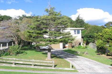 Photo of property in 30 Mimihau Grove, Wainuiomata, Lower Hutt, 5014