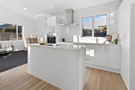 Photo of property in 30 Harrys Way, Redwood, Christchurch, 8051