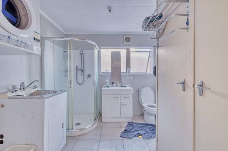 Photo of property in 35 Goodwood Drive, Goodwood Heights, Auckland, 2105