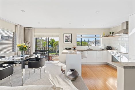 Photo of property in 28a Edward Avenue, Orewa, 0931