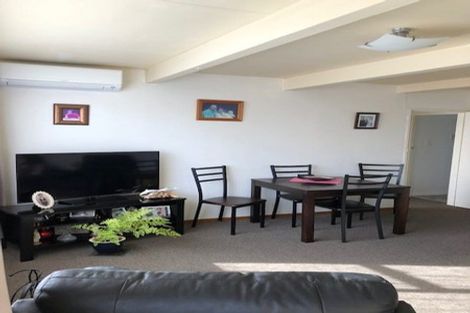 Photo of property in 1-3/554 Ruahine Street, Hokowhitu, Palmerston North, 4410