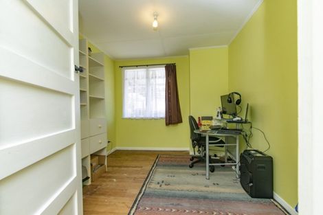 Photo of property in 86 Garfield Road, Helensville, 0800