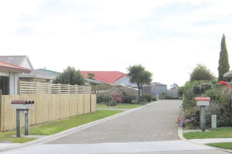 Photo of property in 68 Evans Road, Papamoa Beach, Papamoa, 3118